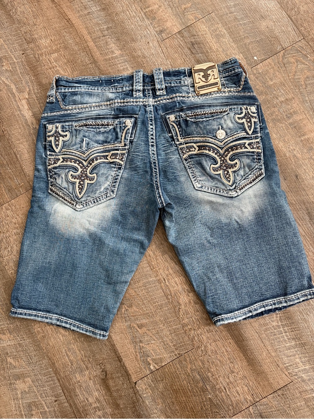 Rock Revival Men's Faded Blue Distressed Jean Shorts - Picture 8 of 9